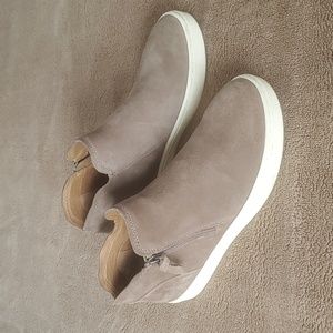 Sofft suede booties - tan, size 8.5M